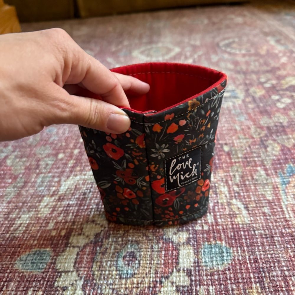 Love Mich Floral Insulated Coffee Cozy Sleeve - Picture 4 of 7